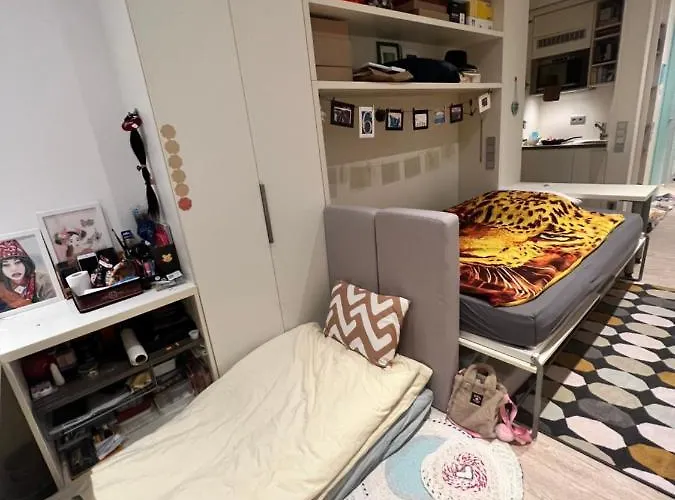 Sharing Studio Apartment With Me